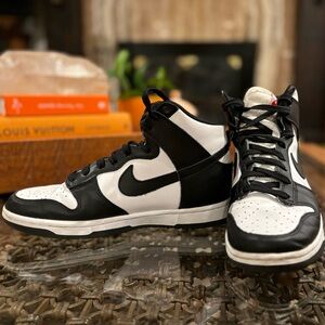 Nike Dunk High Panda